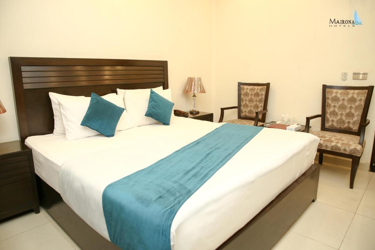 Hotel Mairona Gulberg Lahor Dış mekan fotoğraf