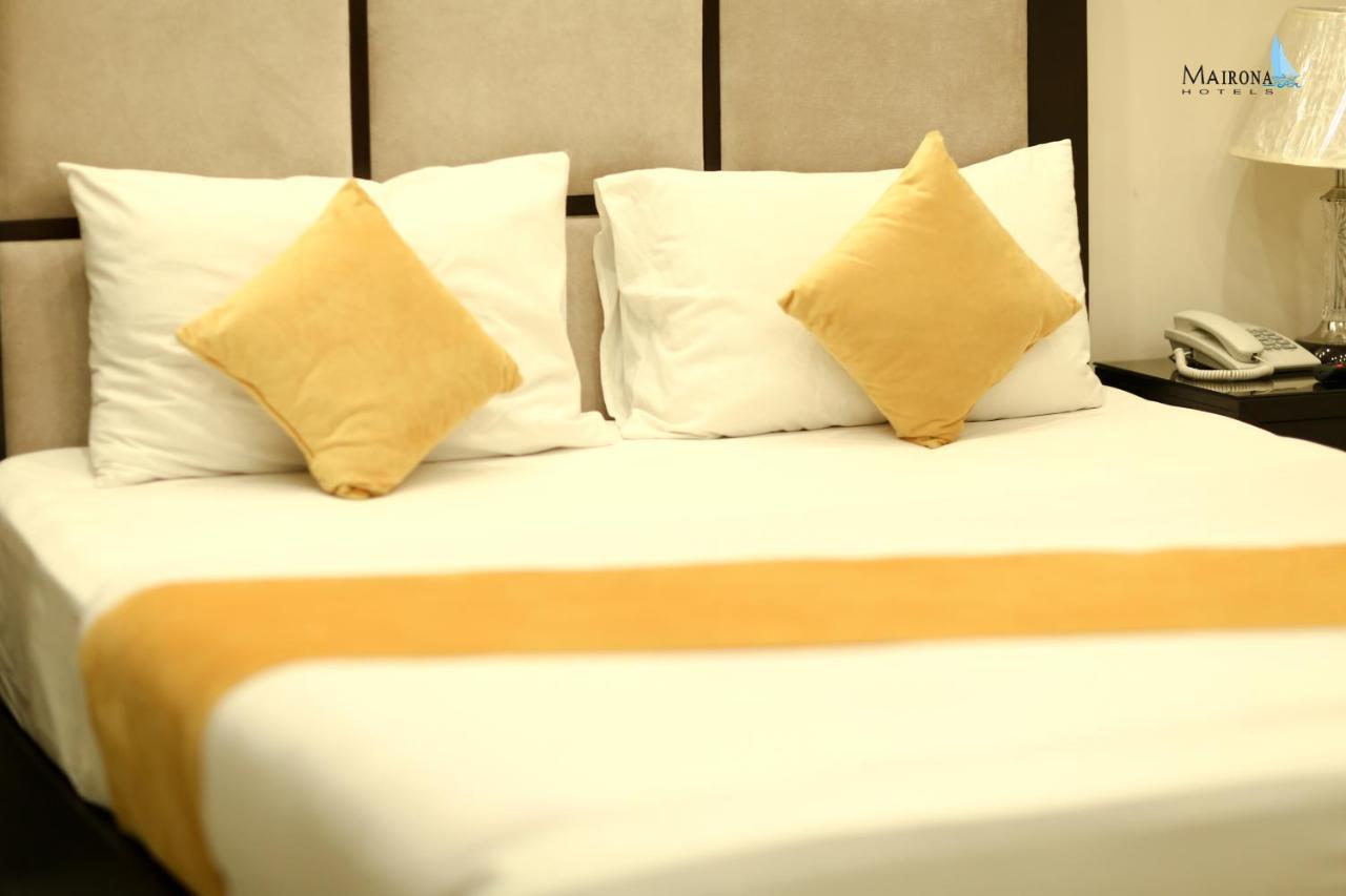 Hotel Mairona Gulberg Lahor Dış mekan fotoğraf